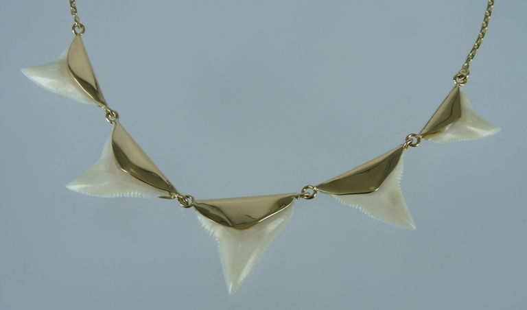 Collier Dents de requin - Image 2 