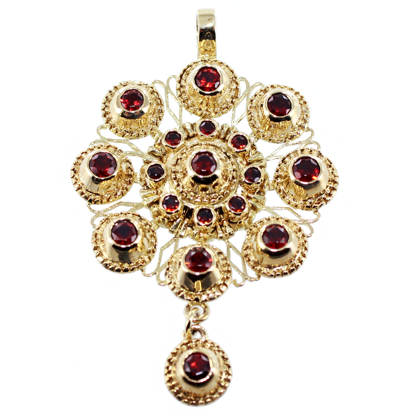 Pendentif Or Jaune Rose du Velay 