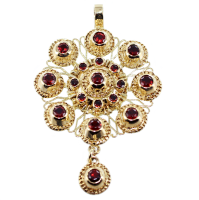 Pendentif Or Jaune Rose du Velay 