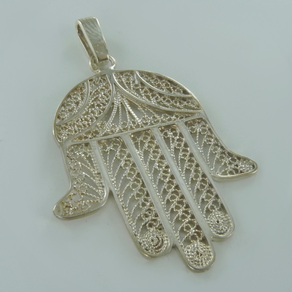 Pendentif&nbsp;Main de Fatma ajourée - Taille 6 - Image&nbsp;2 
