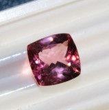 Pierre  Tourmaline rose Coussin 8x8mm 