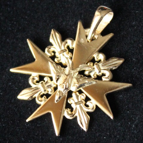 Croix huguenote avec fleur de lys